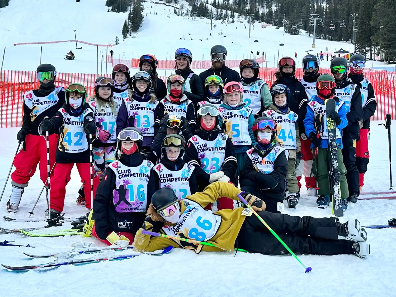 Central Alberta Freestyle Ski Team members